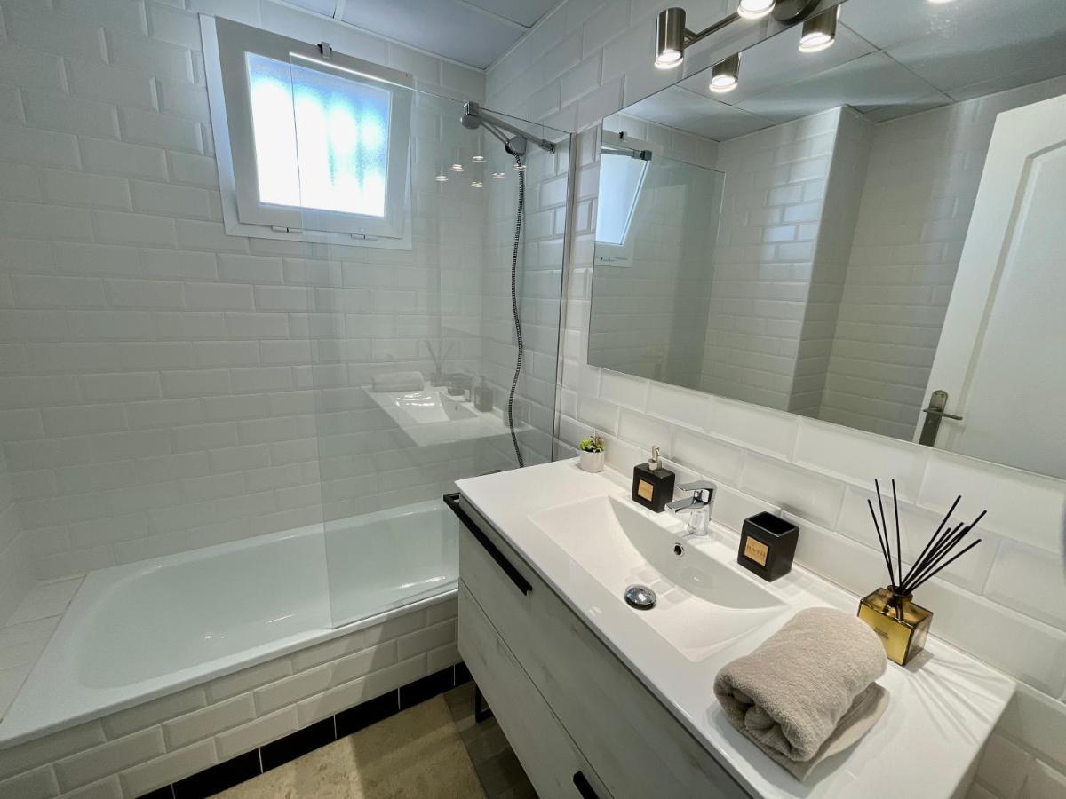 Hill Sea View Apartment Manilva Bagian luar foto
